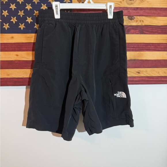 The North Face Men's Athletic Black Shorts - Picture 1 of 8